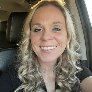 Meet your Posher, Leslie